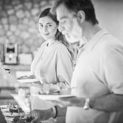 Almyros Resort & Spa